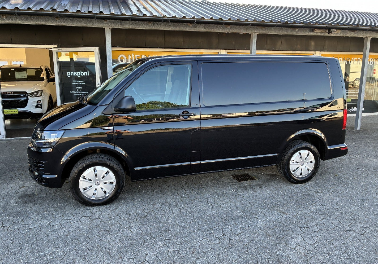 VW Transporter 2,0 TDi 150 Kassevogn DSG kort