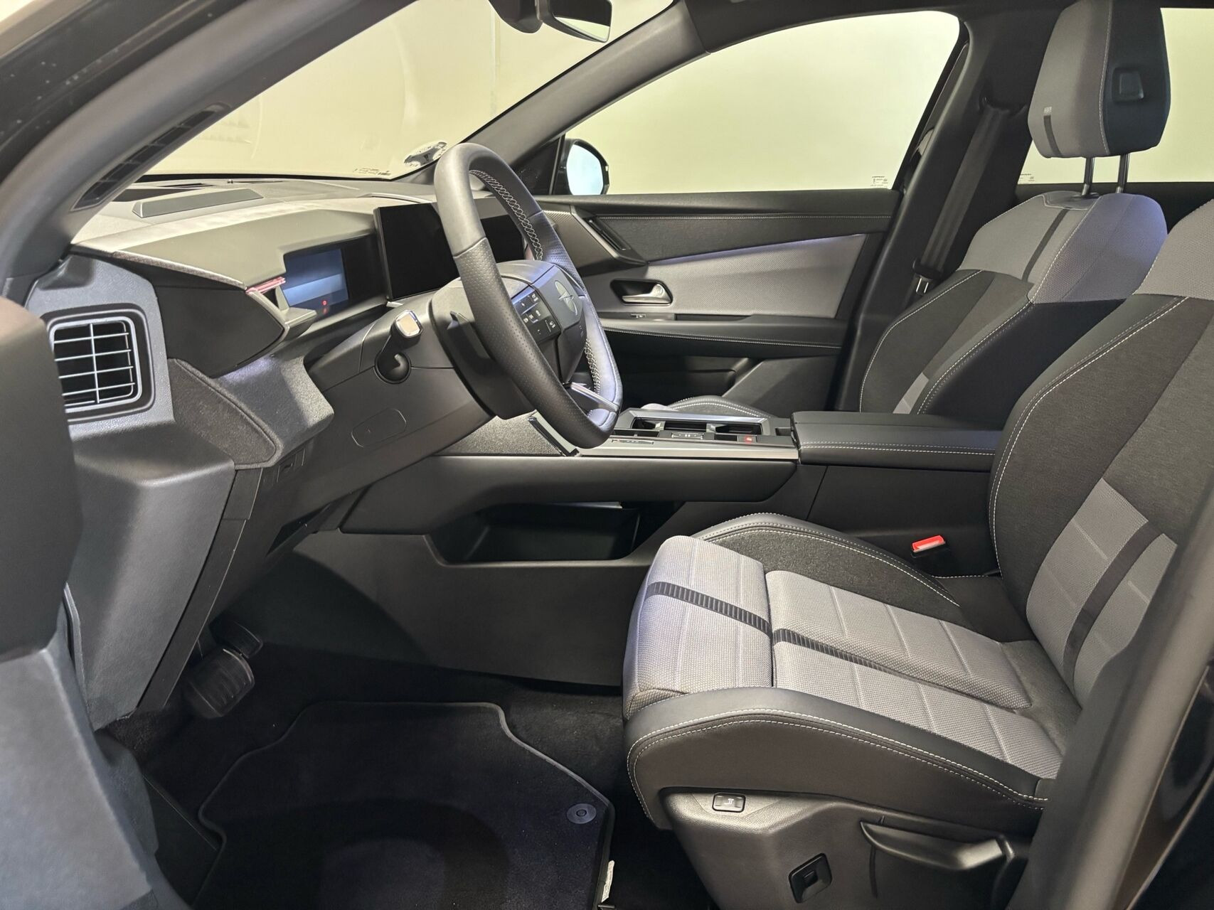 Sort Opel Grandland fra 2025