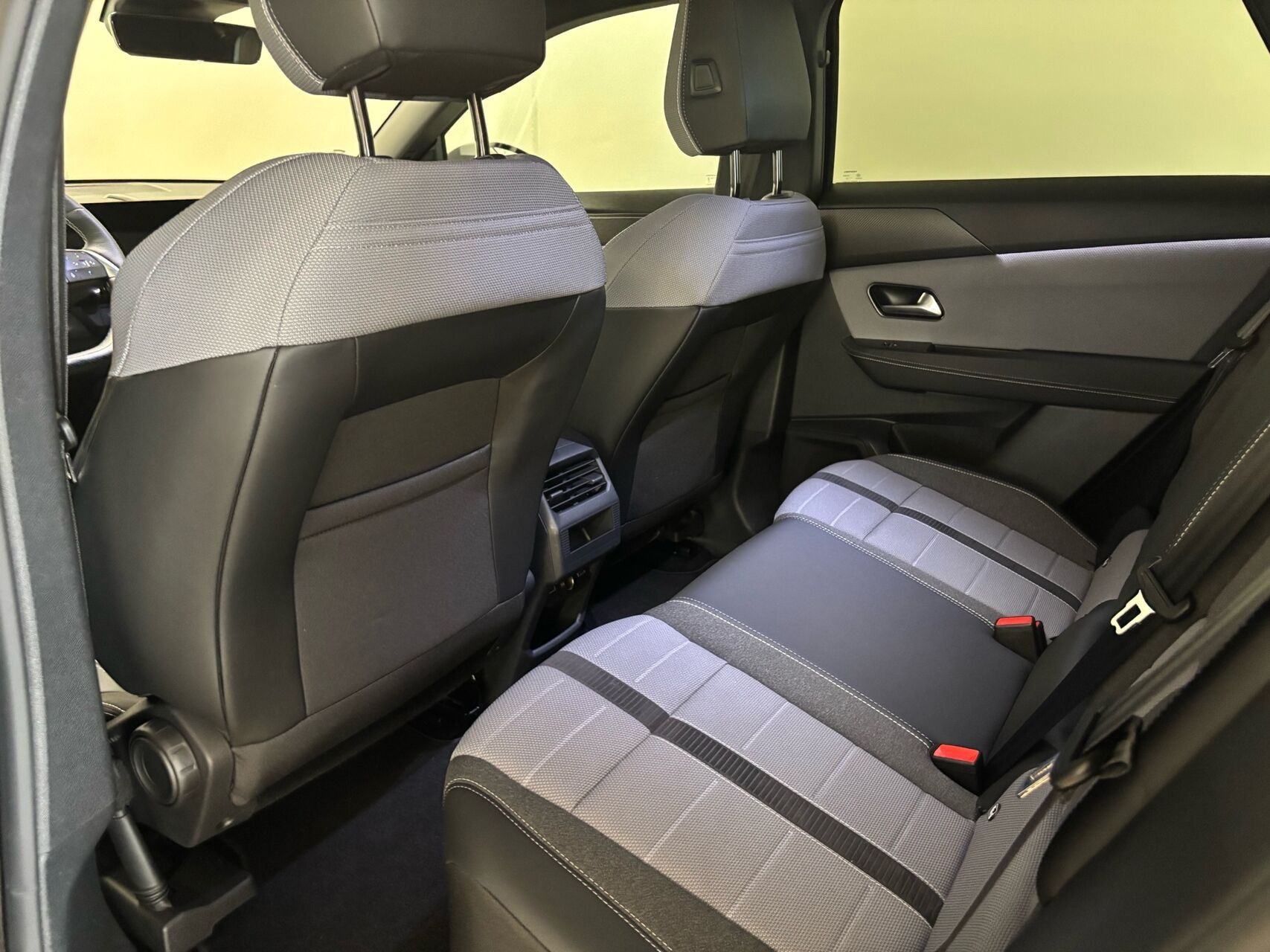 Sort Opel Grandland fra 2025