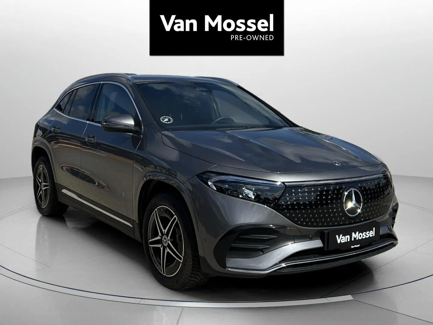 Grå Mercedes EQA 250+ fra 2025