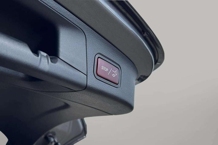 Grå Mercedes EQA 250+ fra 2025