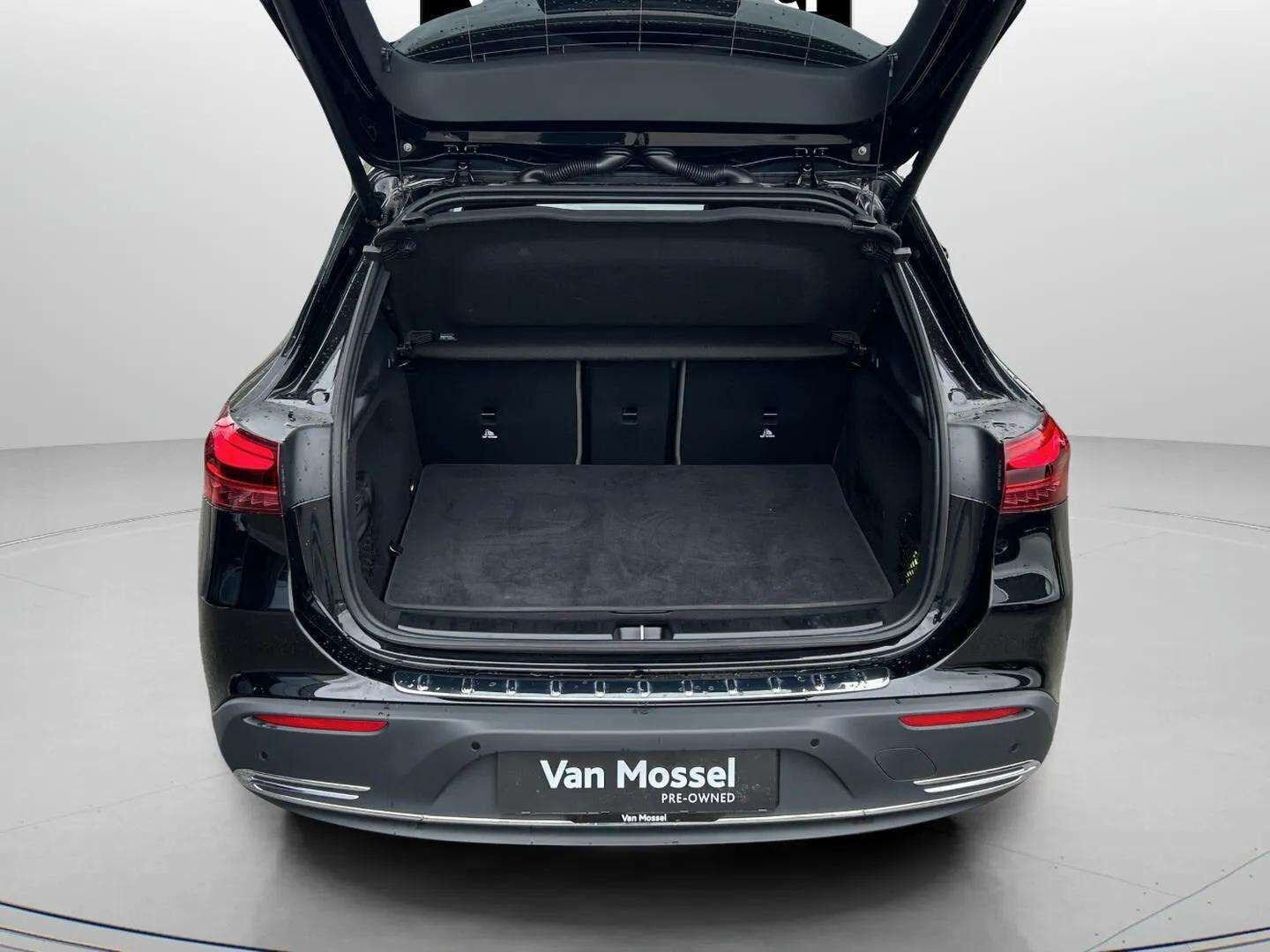 Sort Mercedes EQA 250+ fra 2025