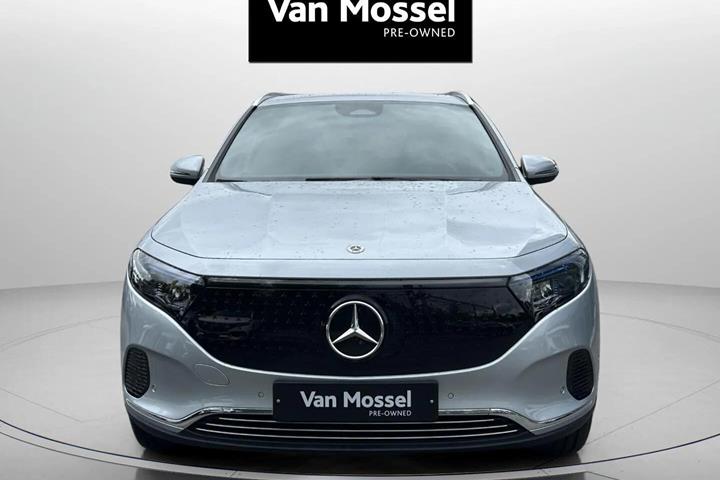 Sølv Mercedes EQA 250+ fra 2025