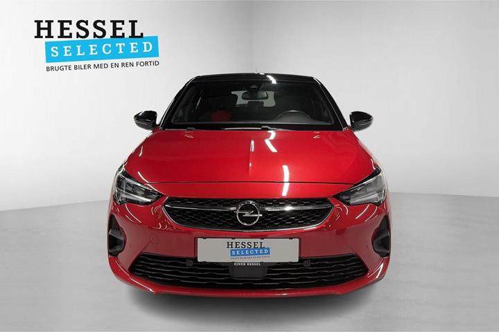 Rød Opel Corsa-e fra 2023