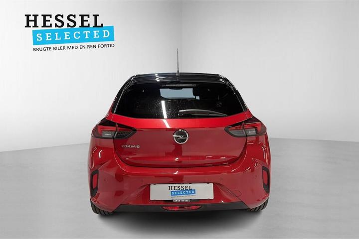 Rød Opel Corsa-e fra 2023