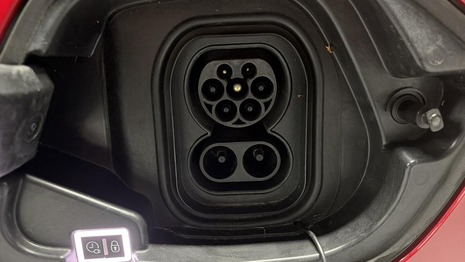 Rød Opel Corsa-e fra 2023