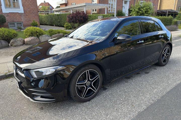 Sort Mercedes A200 fra 2022