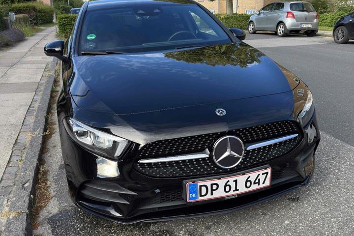 Sort Mercedes A200 fra 2022