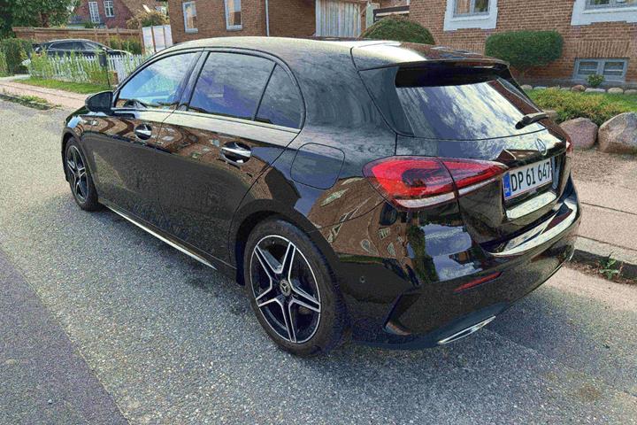 Sort Mercedes A200 fra 2022
