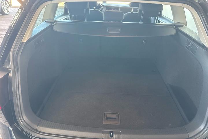 Sort VW Golf VII fra 2014