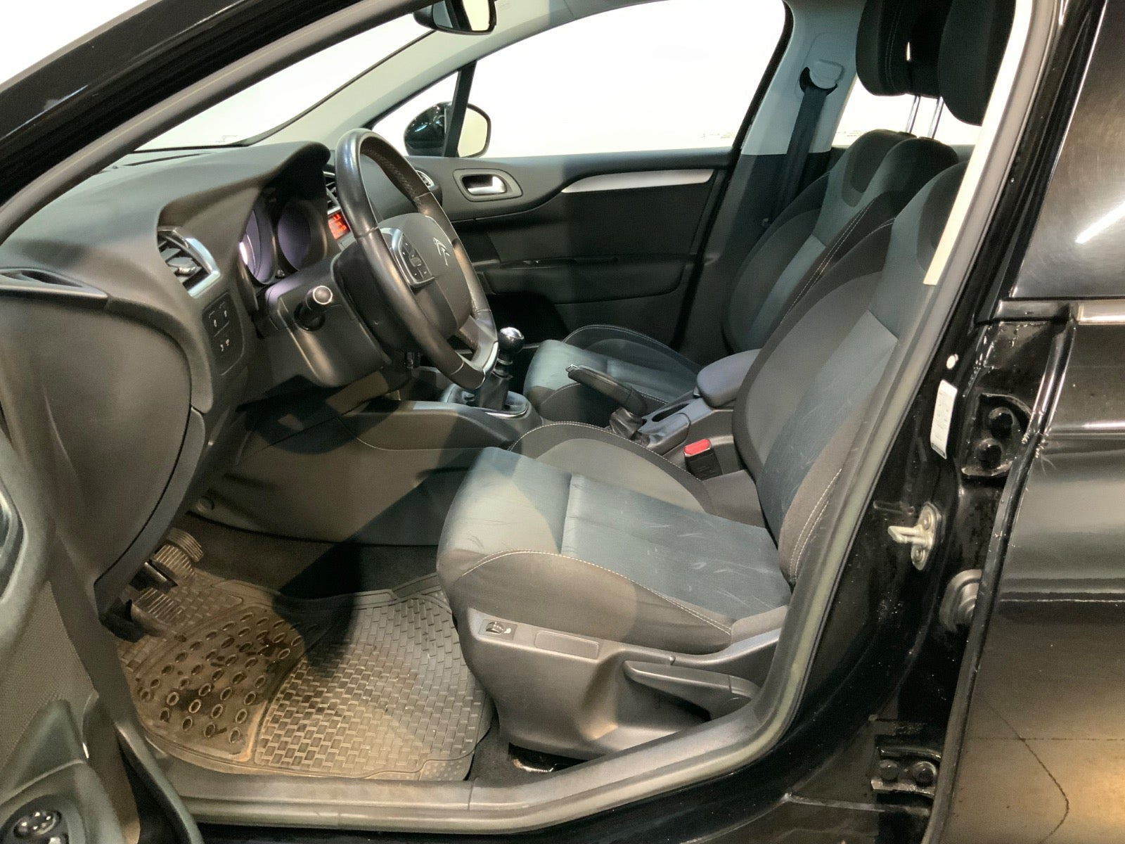Sort Citroën C4 fra 2013