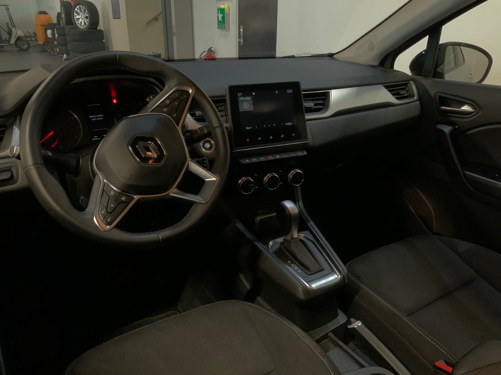 Sølv Renault Captur fra 2020
