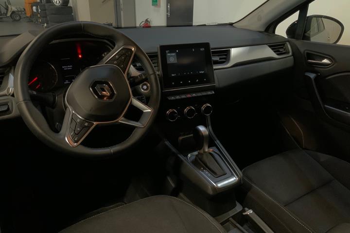 Sølv Renault Captur fra 2020
