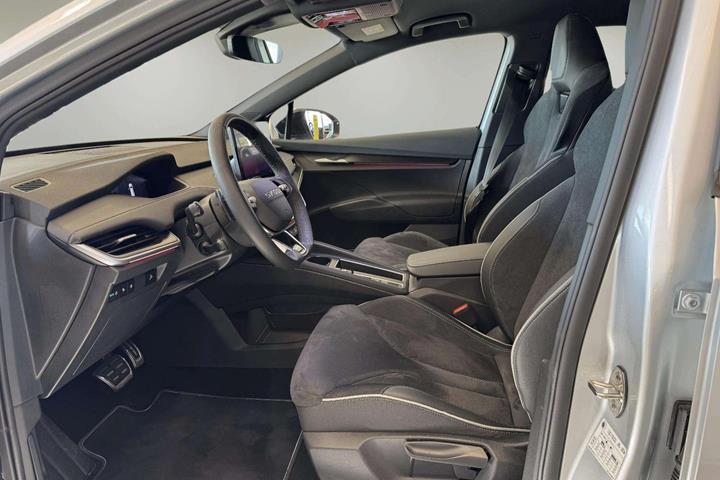 Sølv Skoda Elroq fra 2025