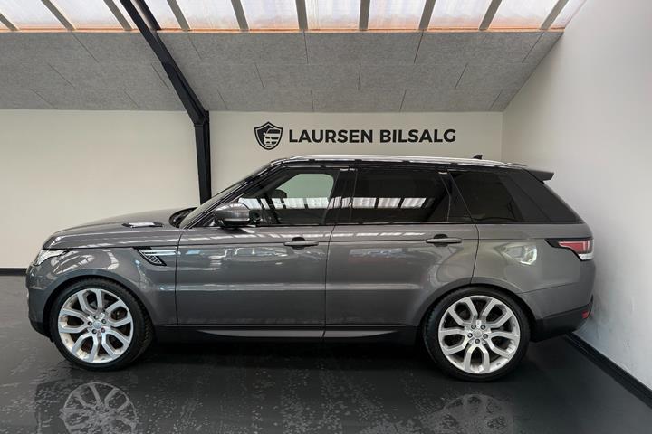 Grå Land Rover Range Rover sport fra 2016