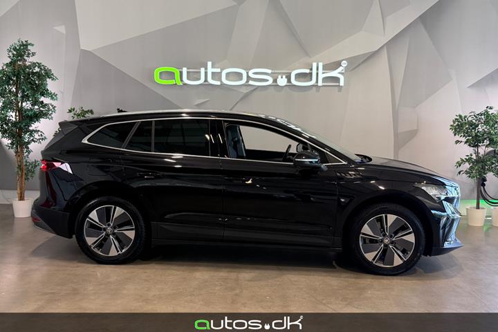 Sort Skoda Enyaq fra 2025