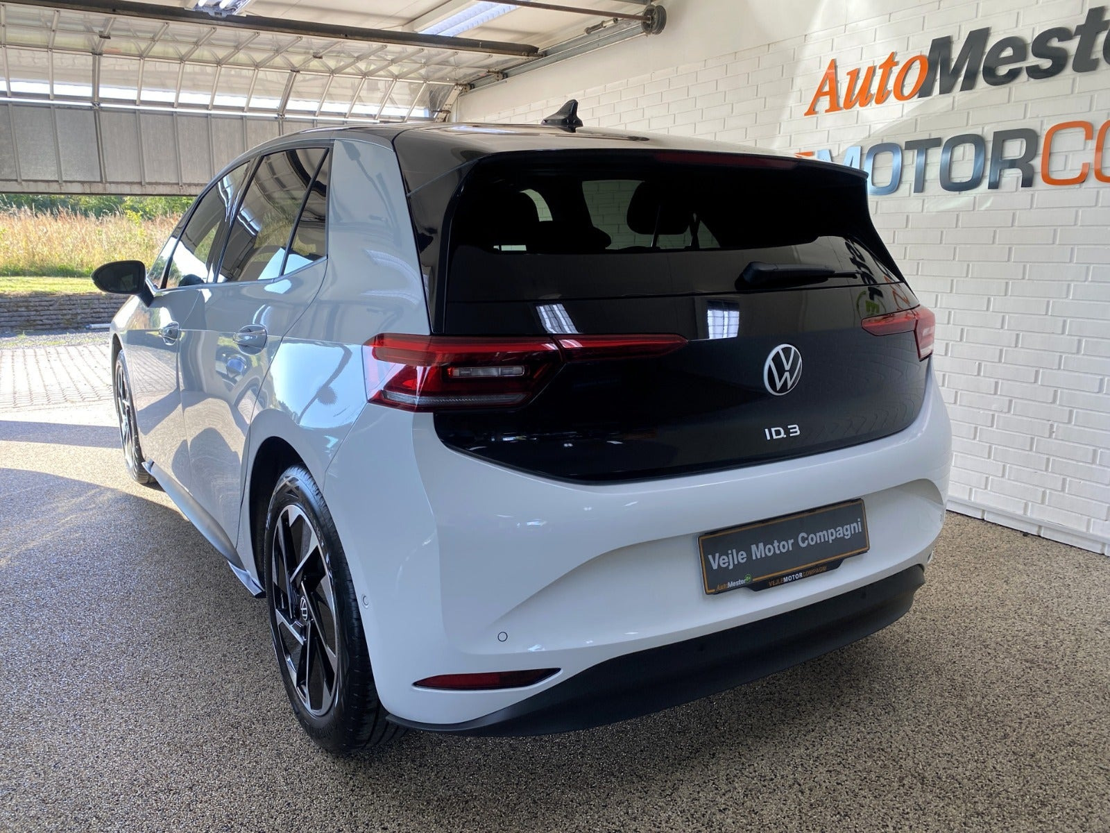 Hvid VW ID.3 fra 2024