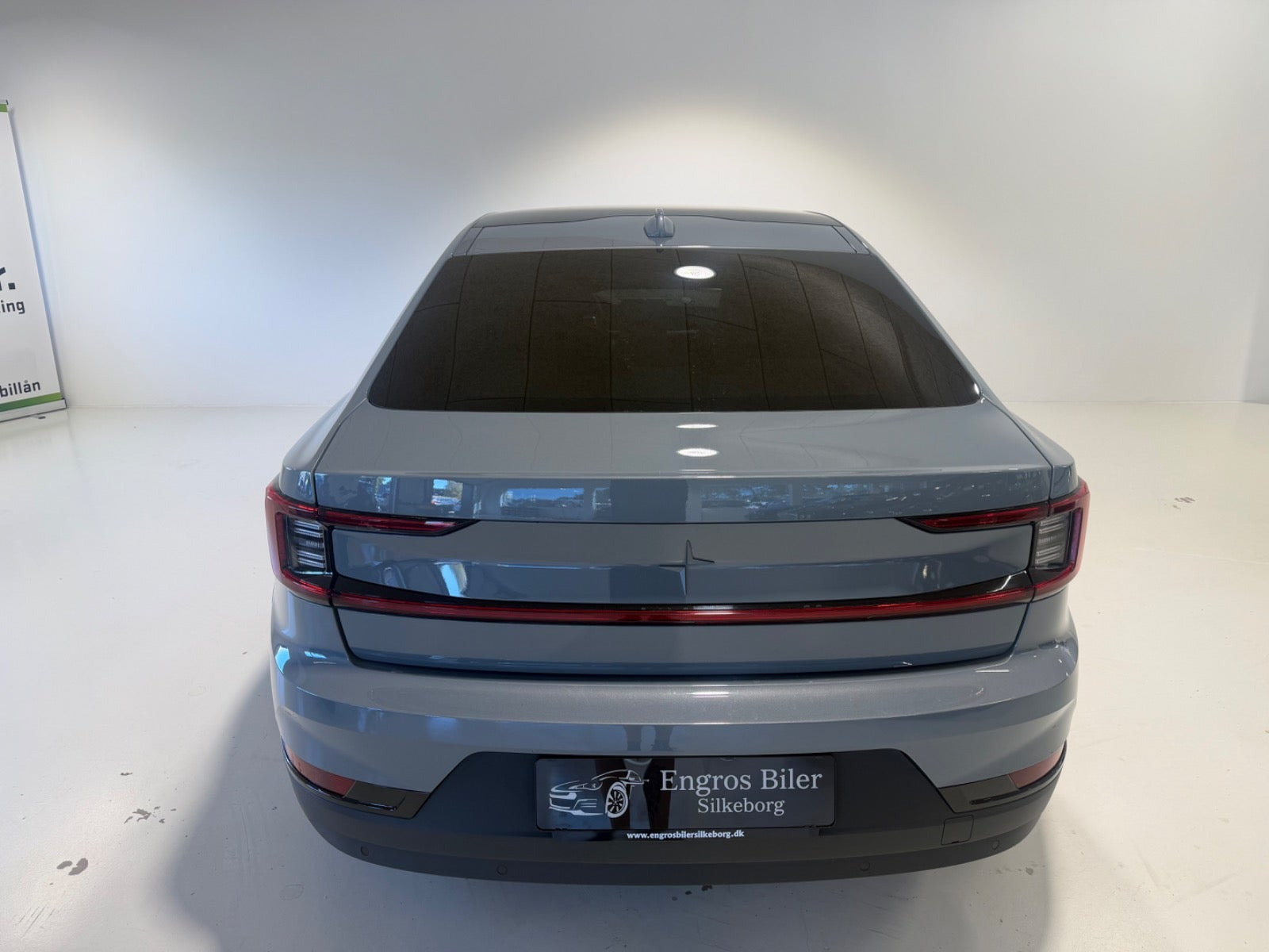 Grå Polestar 2 fra 2023