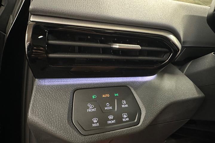 Grøn VW ID.4 fra 2023