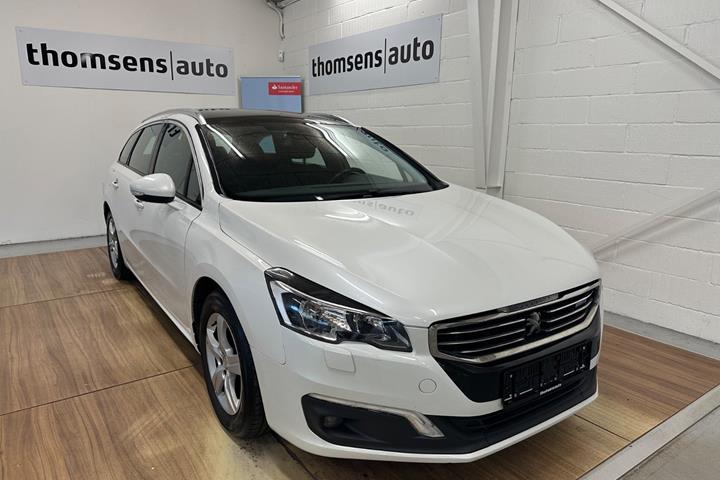 Hvid Peugeot 508 fra 2017