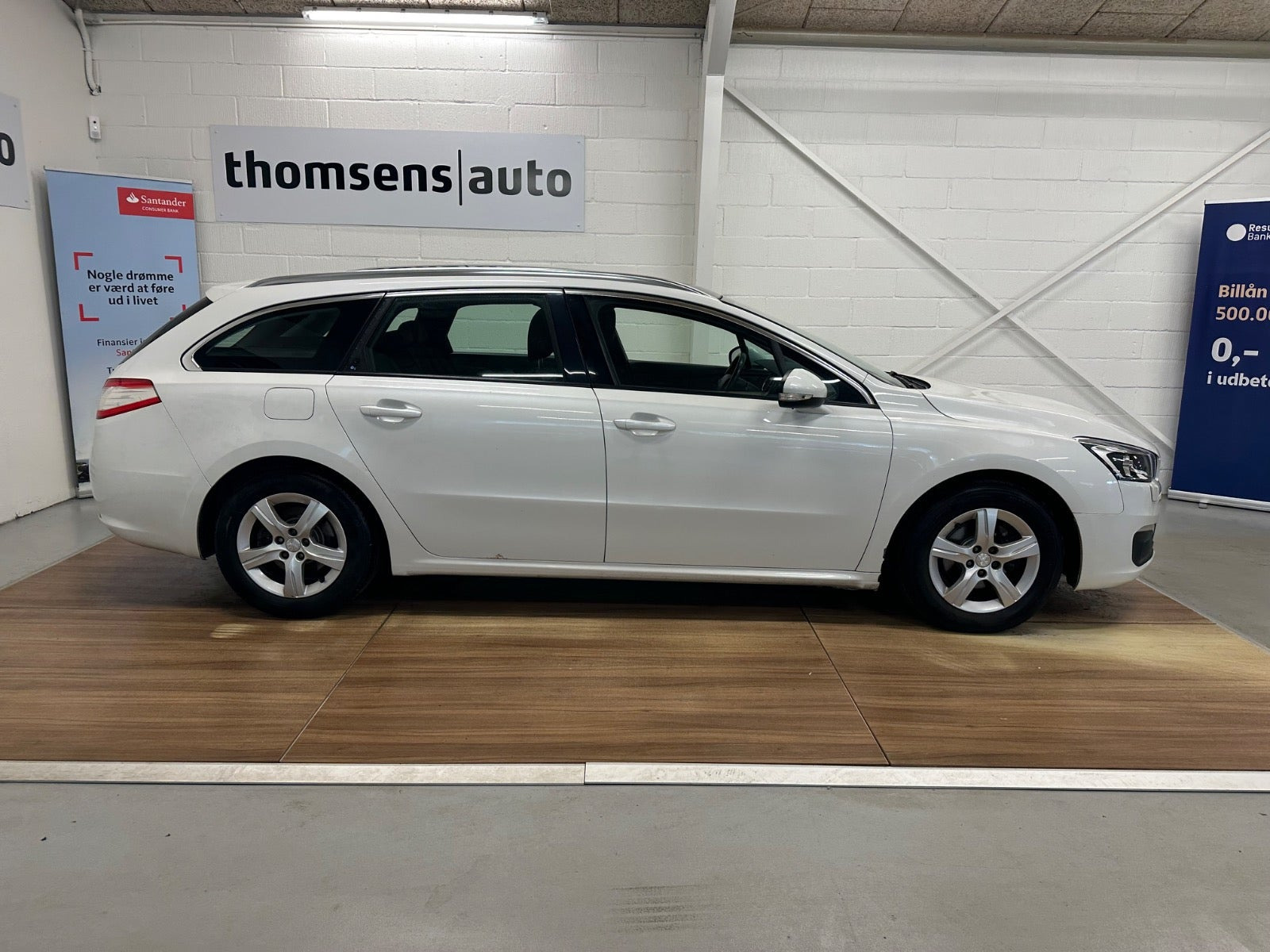 Hvid Peugeot 508 fra 2017