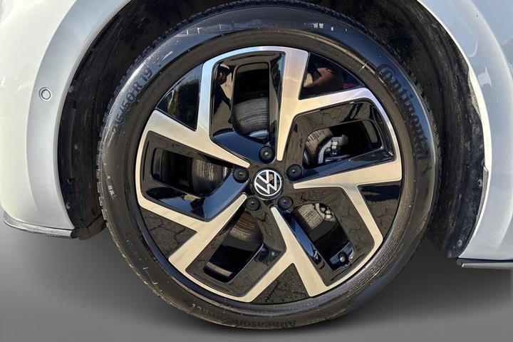Hvid VW ID.3 fra 2024