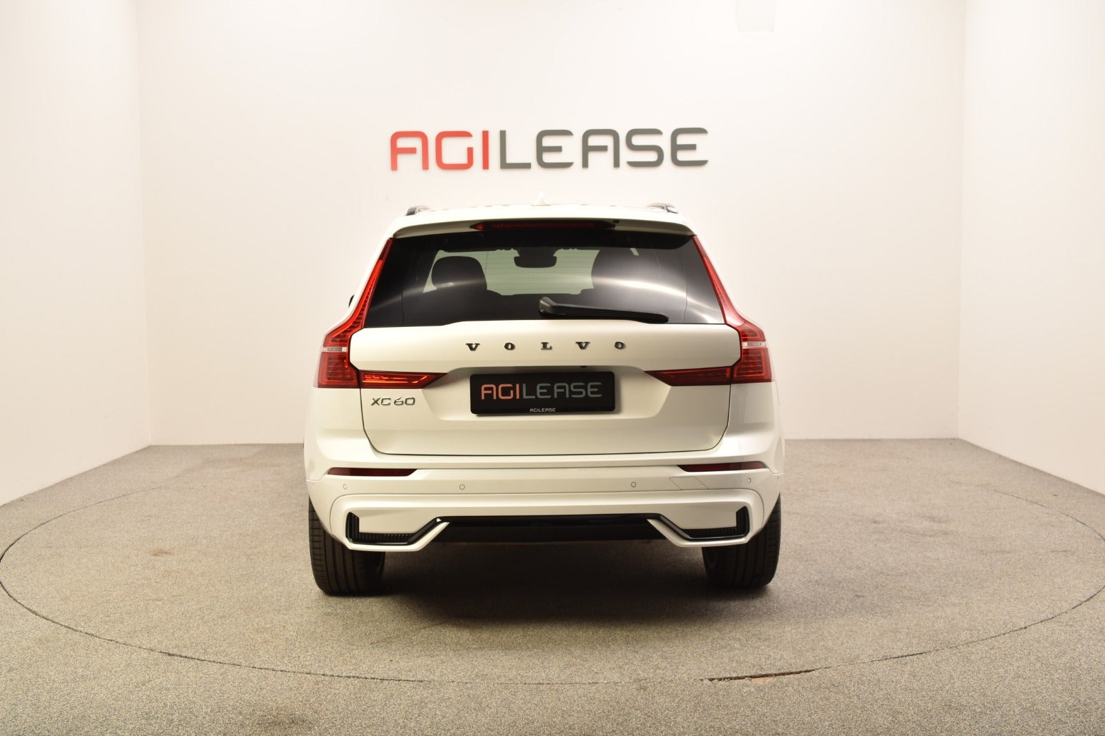 Sort Volvo XC60 fra 2022
