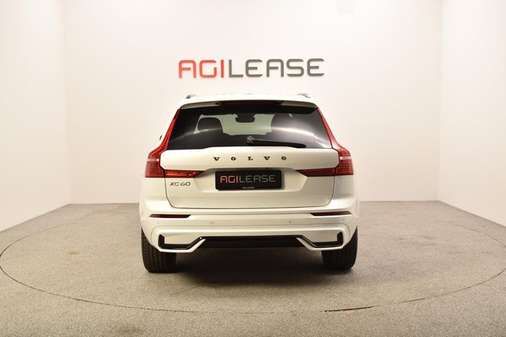 Sort Volvo XC60 fra 2022