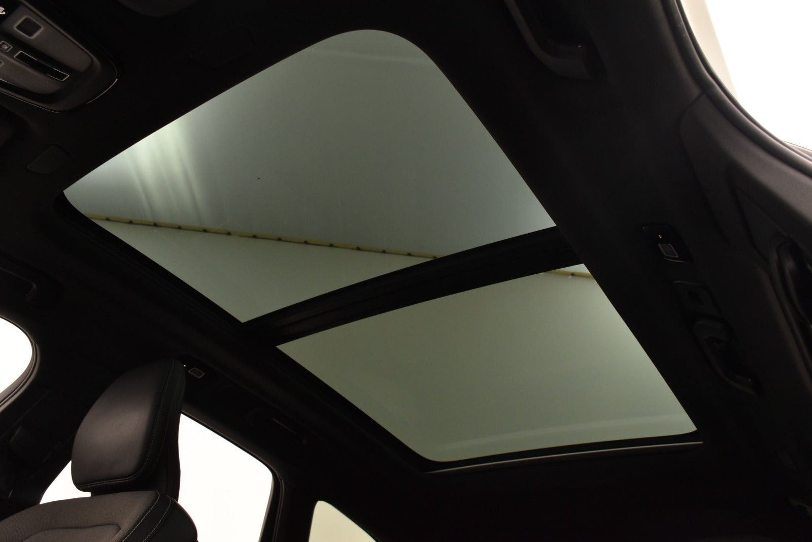 Sort Volvo XC60 fra 2022