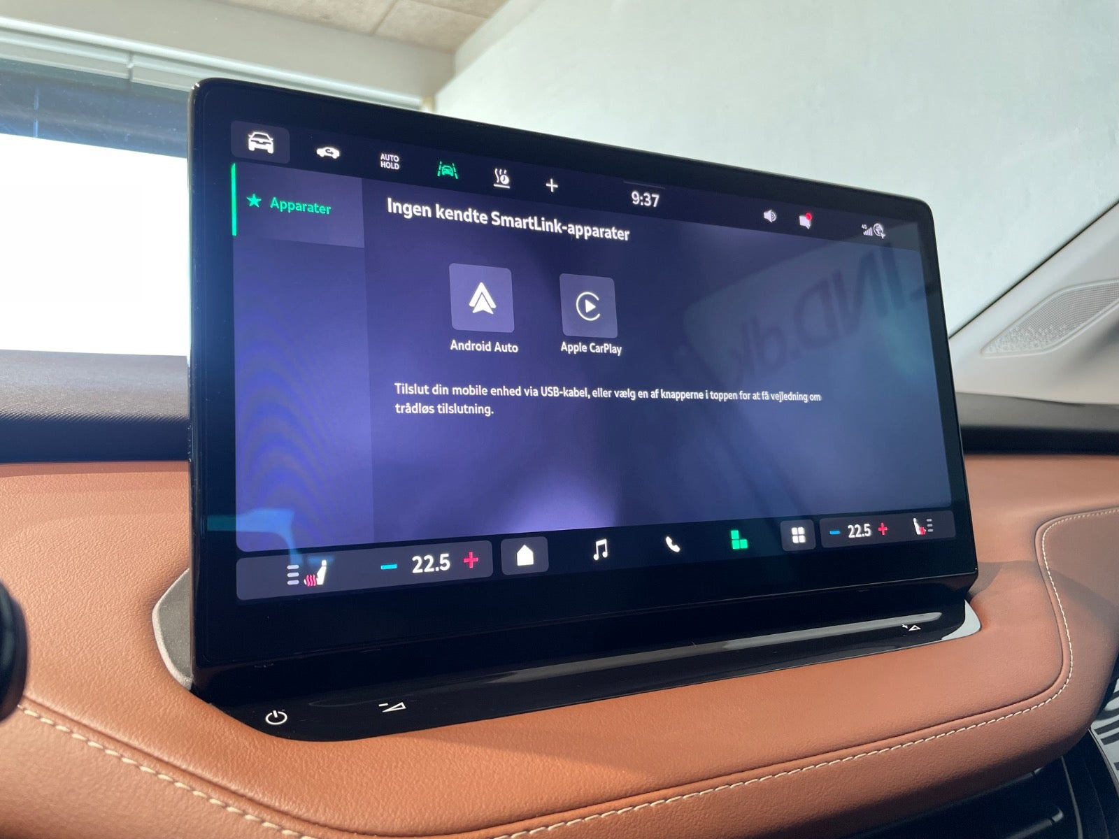 Grå Skoda Enyaq fra 2024