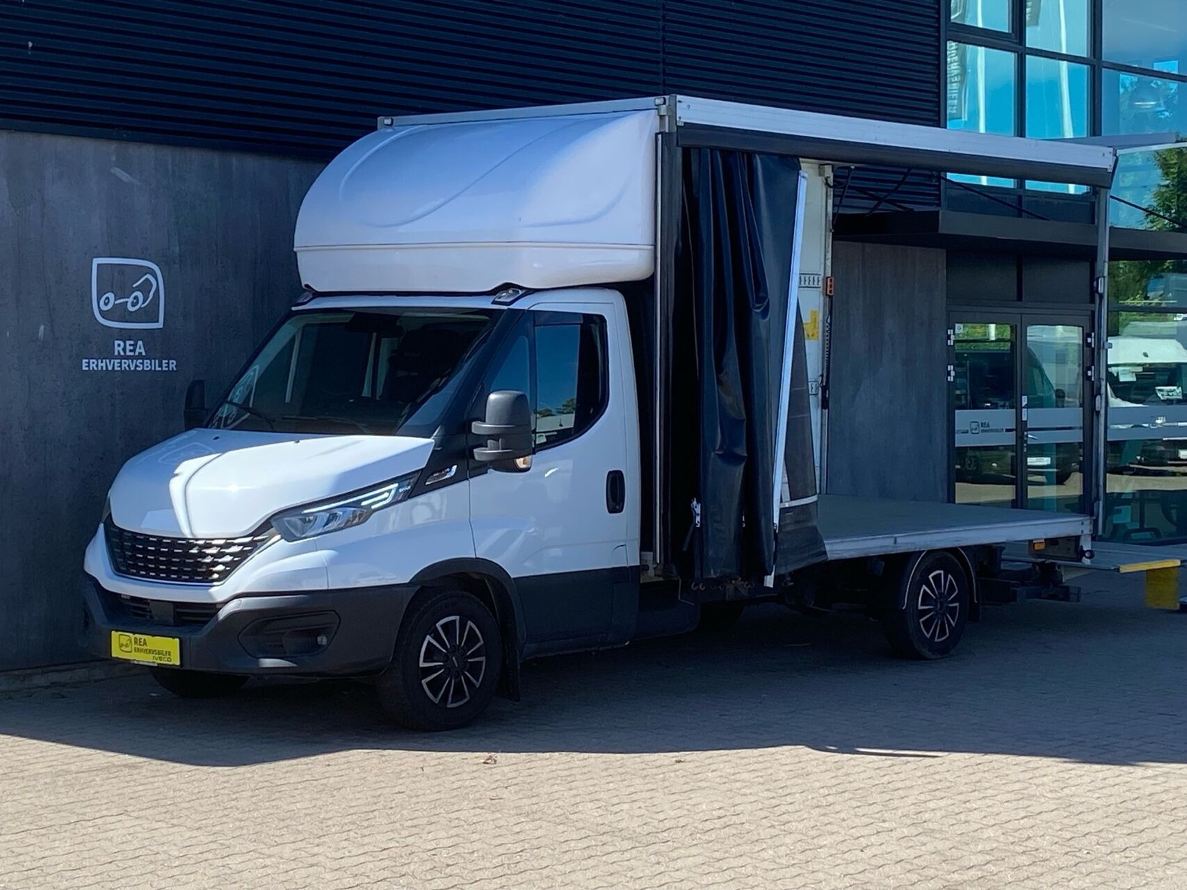 Hvid Iveco Daily fra 2022