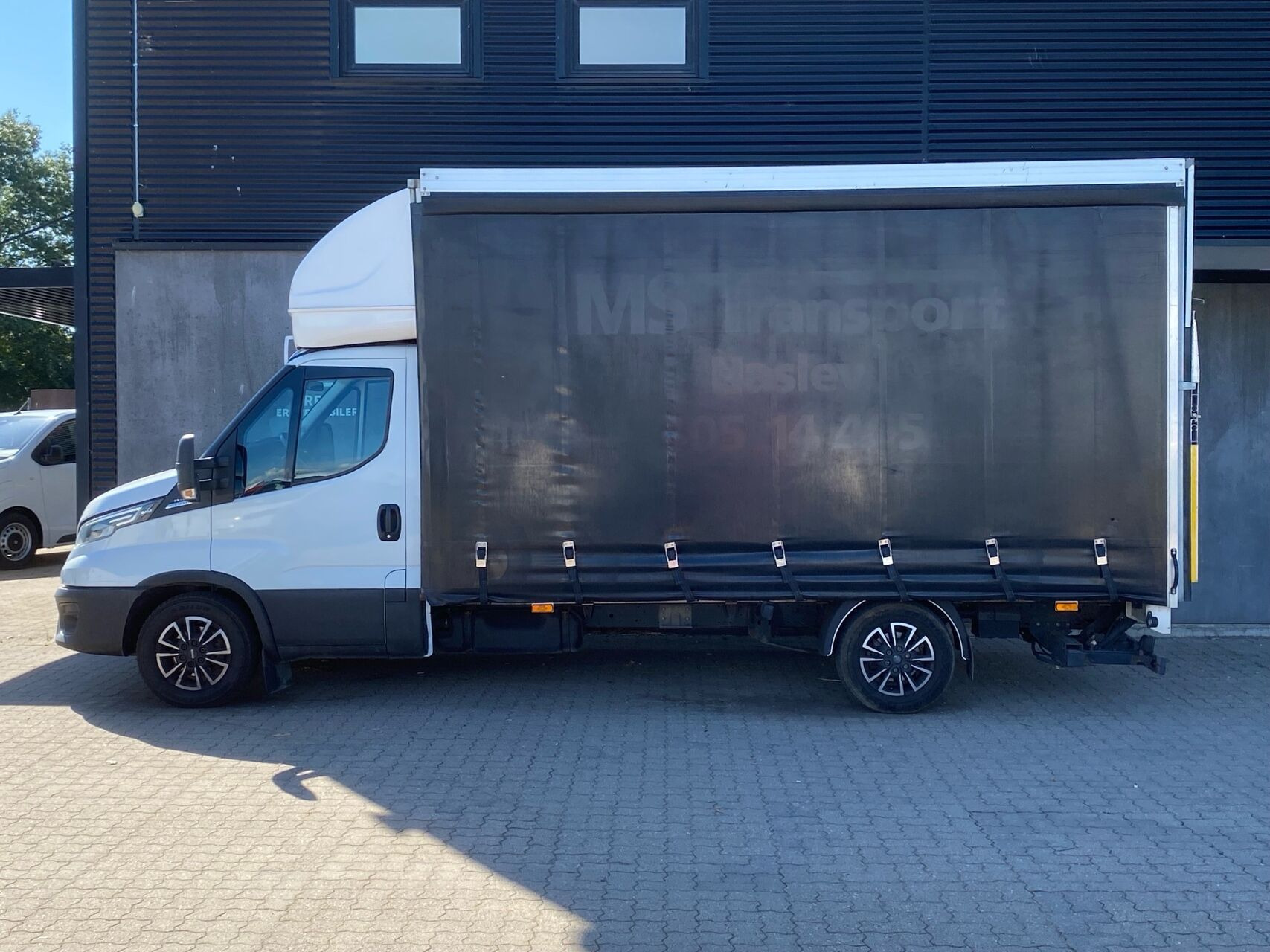 Hvid Iveco Daily fra 2022