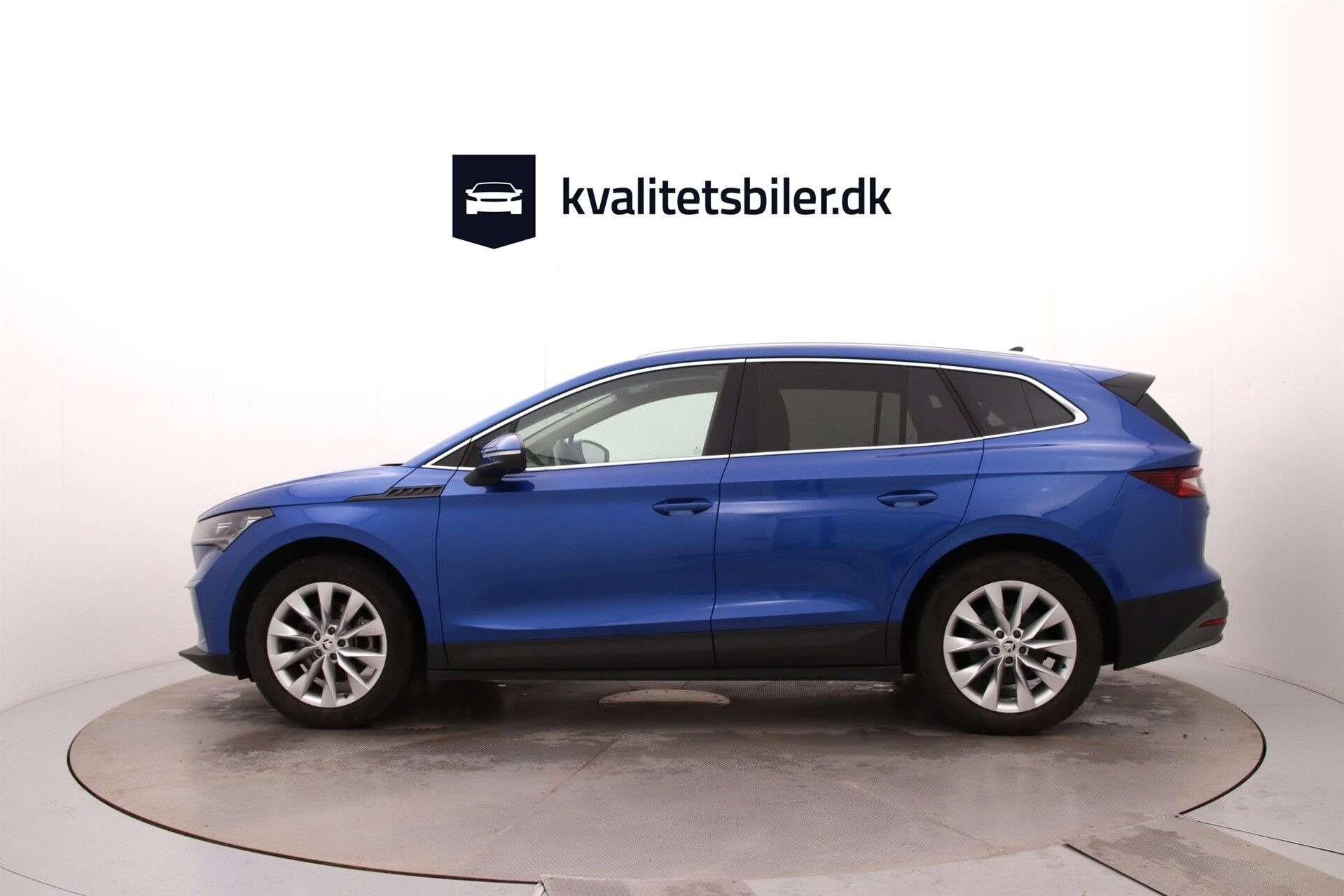 Blå Skoda Enyaq fra 2023