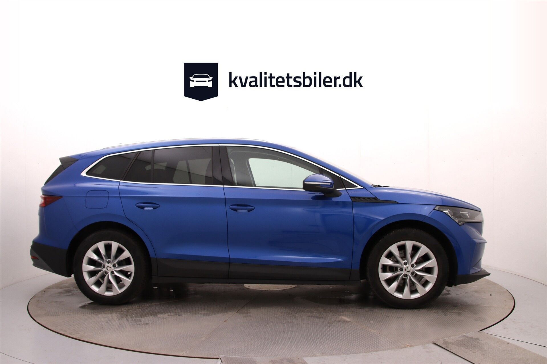 Blå Skoda Enyaq fra 2023