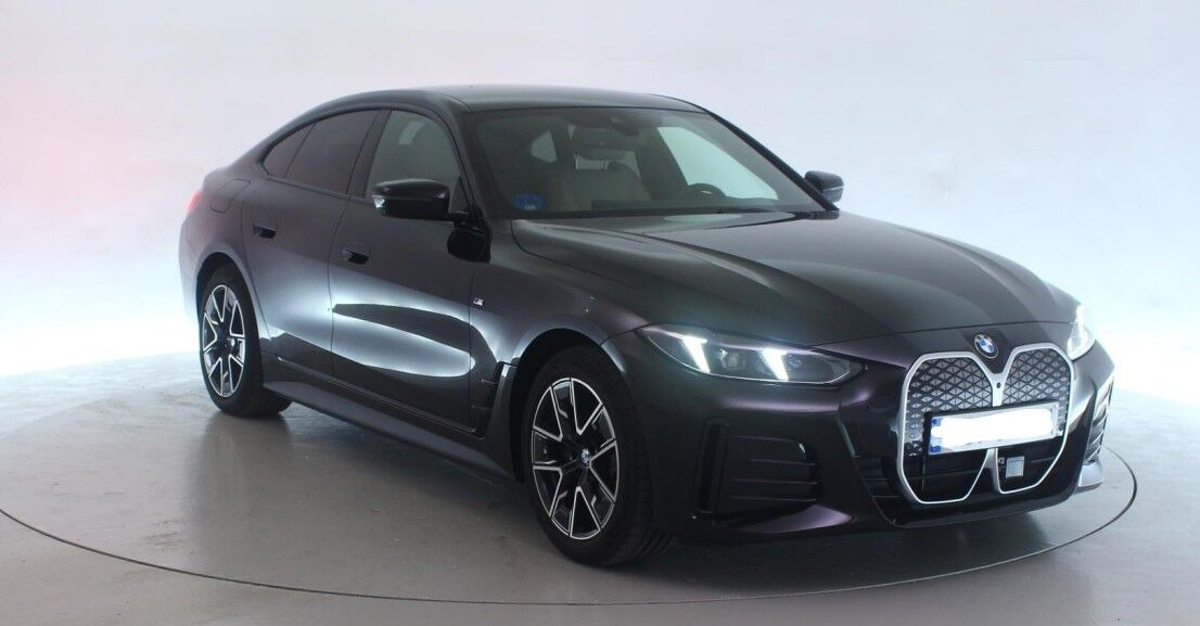 Sort BMW i4 fra 2025