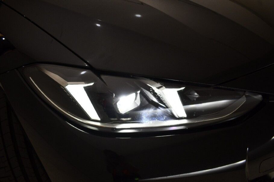 Sort BMW i4 fra 2025