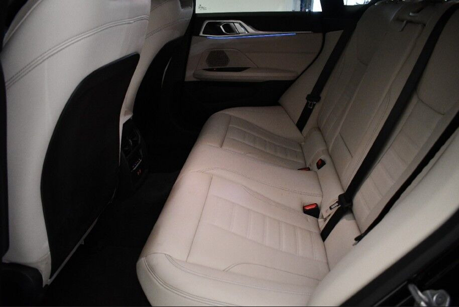 Sort BMW i4 fra 2025