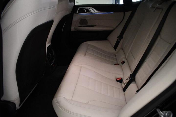 Sort BMW i4 fra 2025