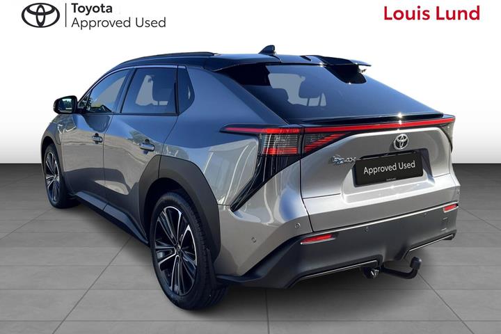 Grå Toyota BZ4X fra 2025