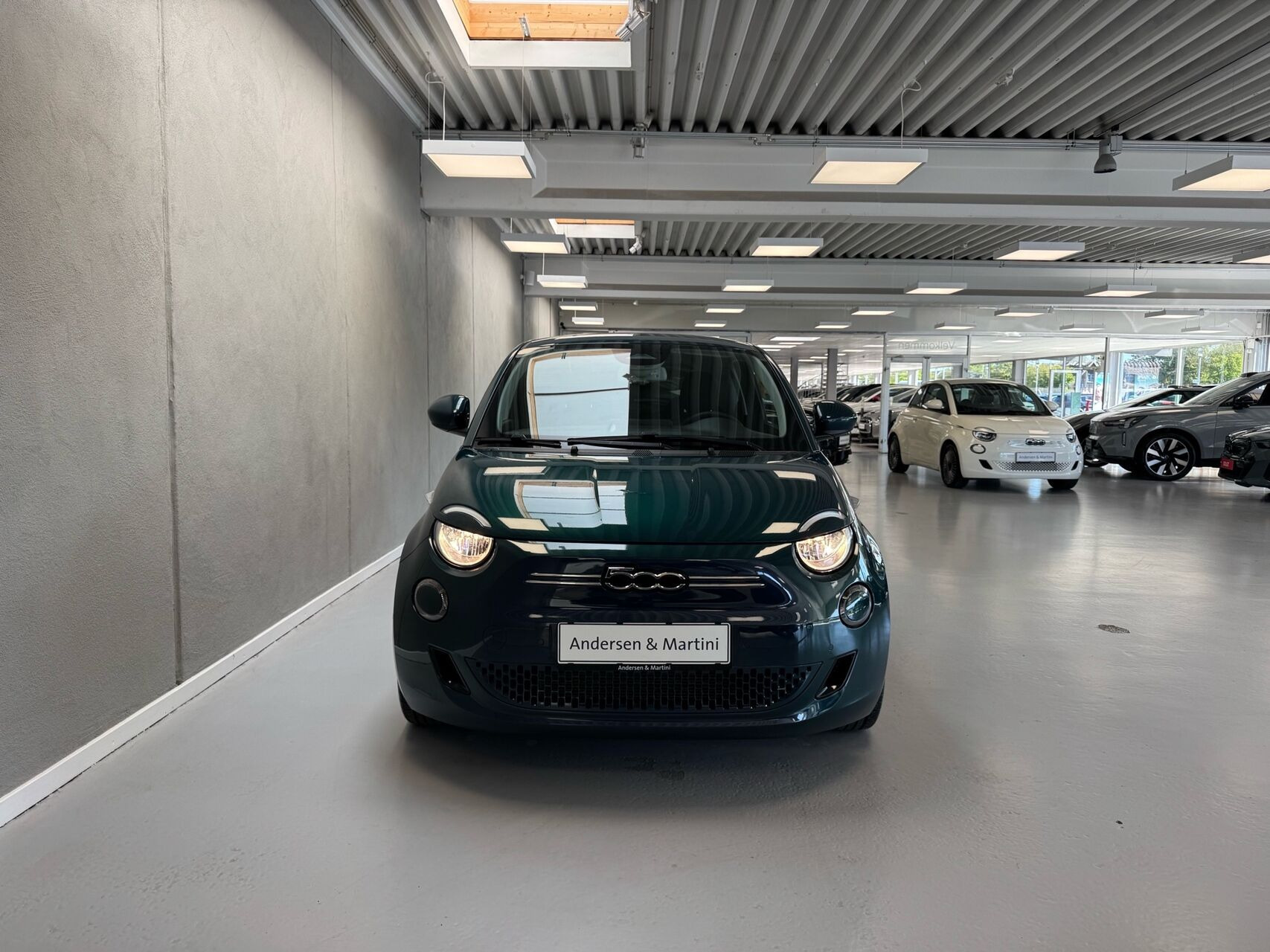 Grøn Fiat 500e fra 2023