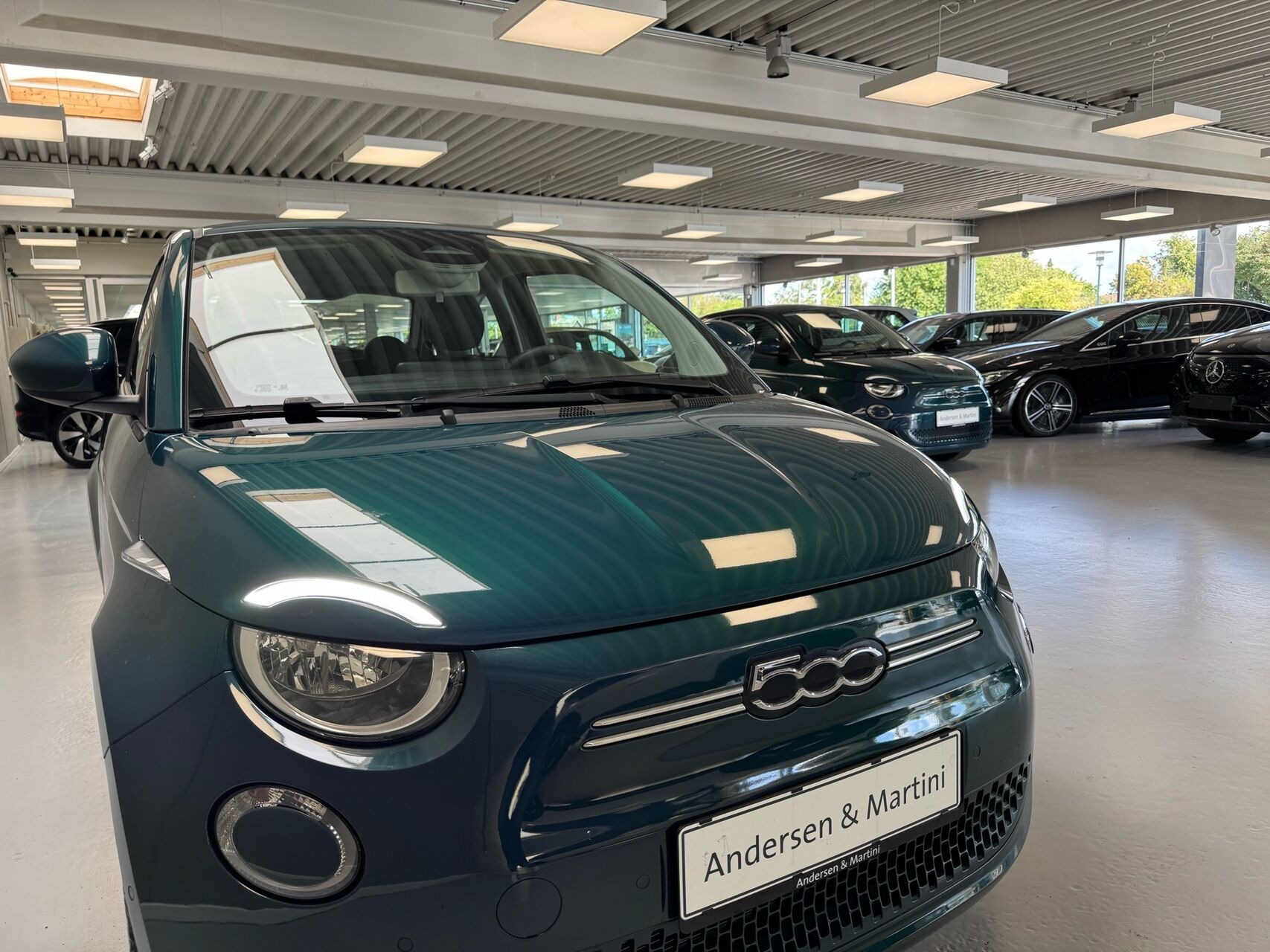 Grøn Fiat 500e fra 2023