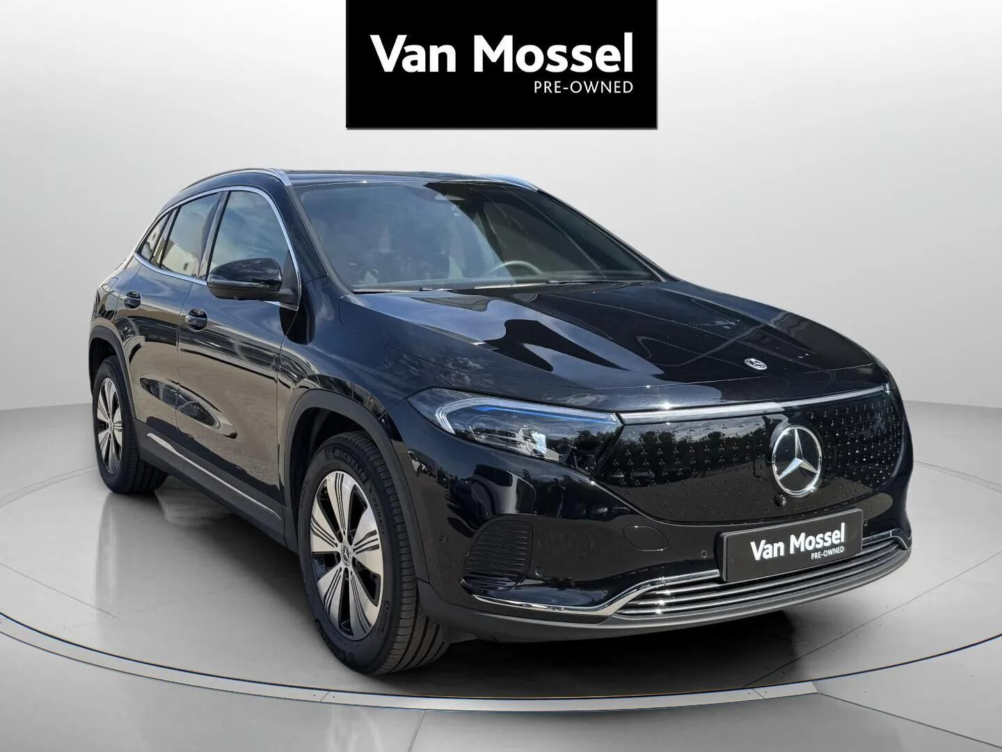 Sort Mercedes EQA 250 fra 2024