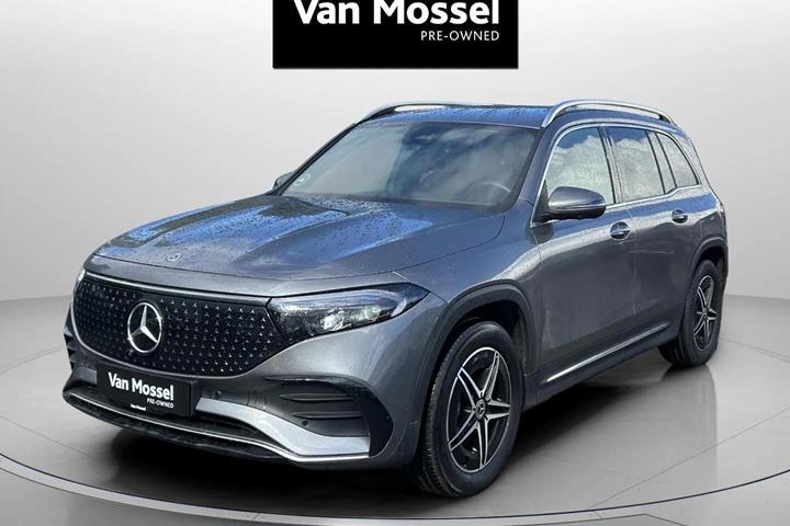 Grå Mercedes EQB 250+ fra 2025
