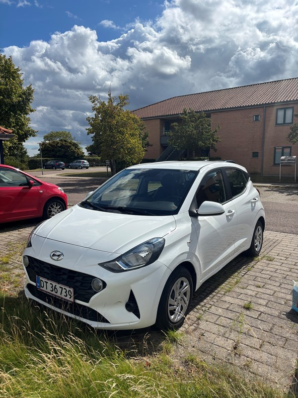 Hyundai i10 1.0 Hatchback Automatic