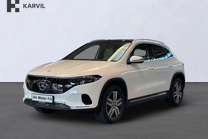 Hvid Mercedes EQA250+ fra 2025 set udefra