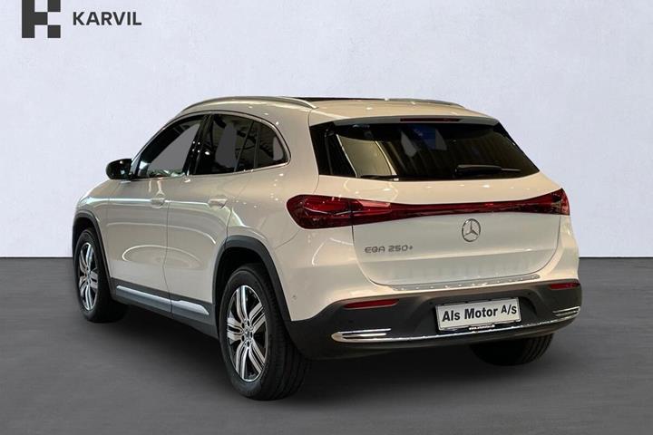 Hvid Mercedes EQA250+ fra 2025