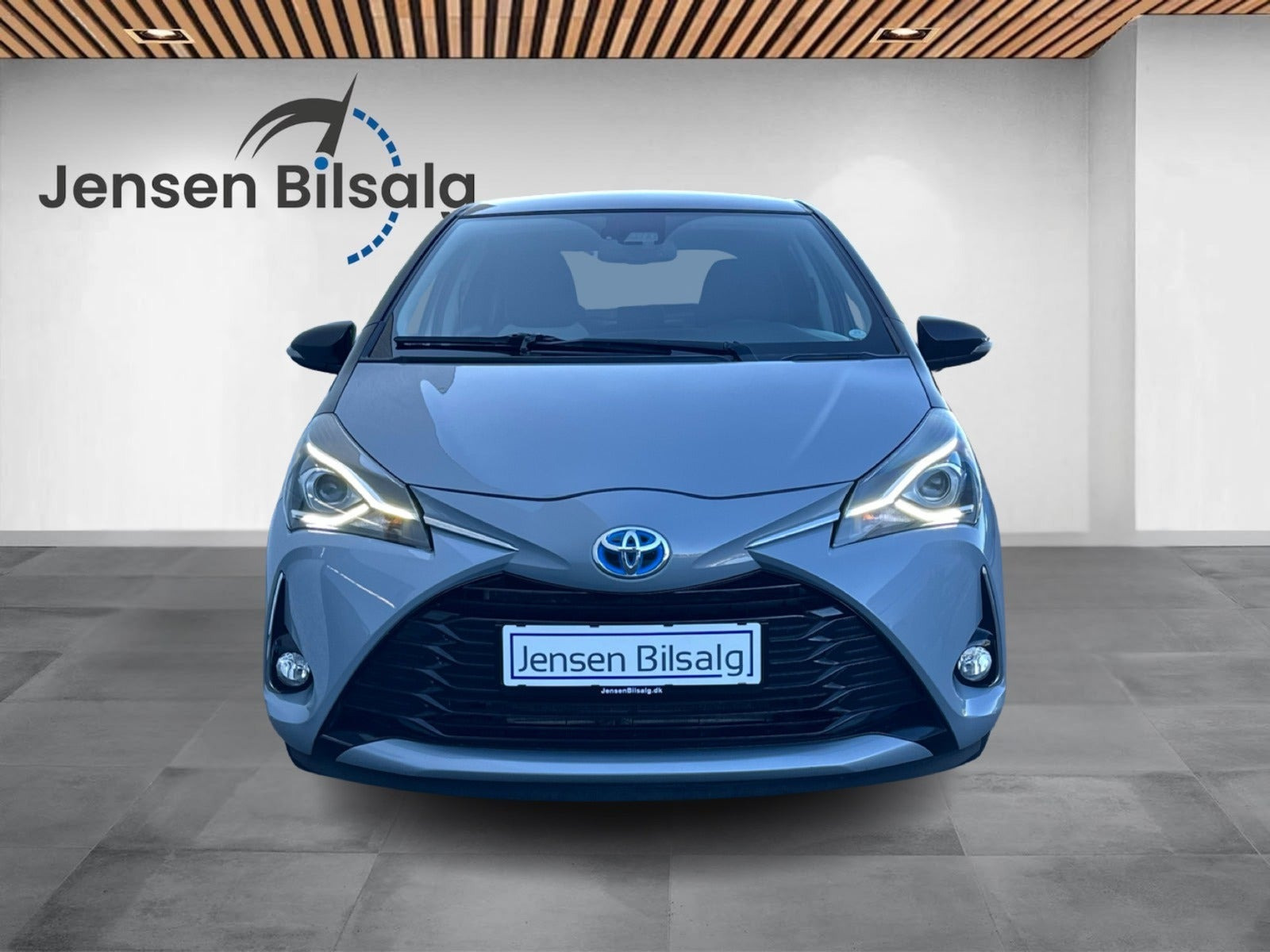 Sort Toyota Yaris fra 2020