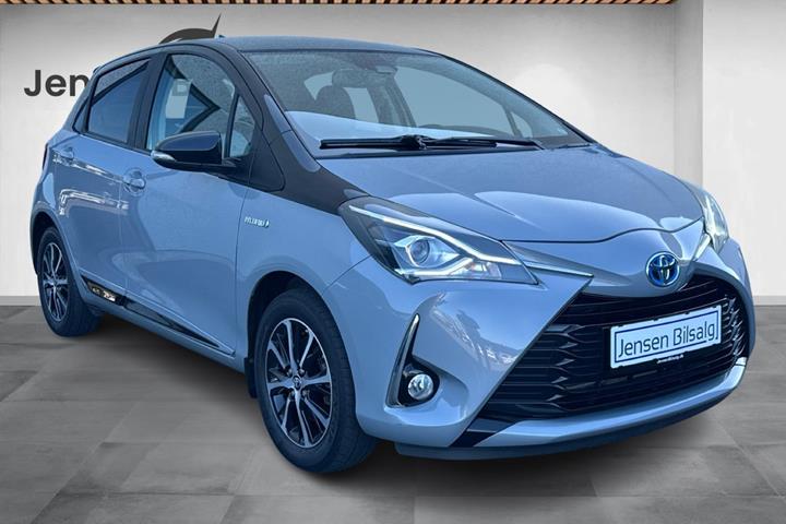 Sort Toyota Yaris fra 2020