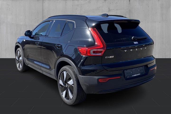 Sort Volvo EX40 fra 2025