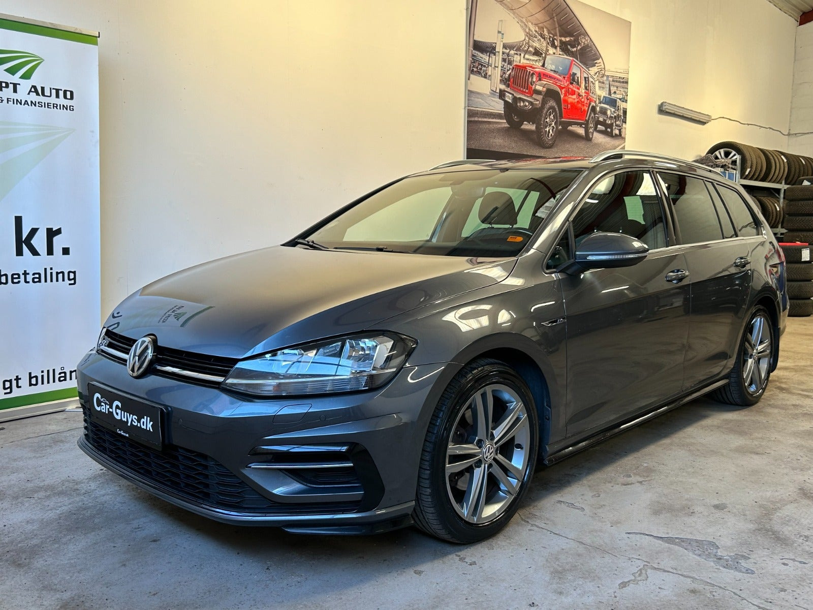 Rød VW Golf VII fra 2017